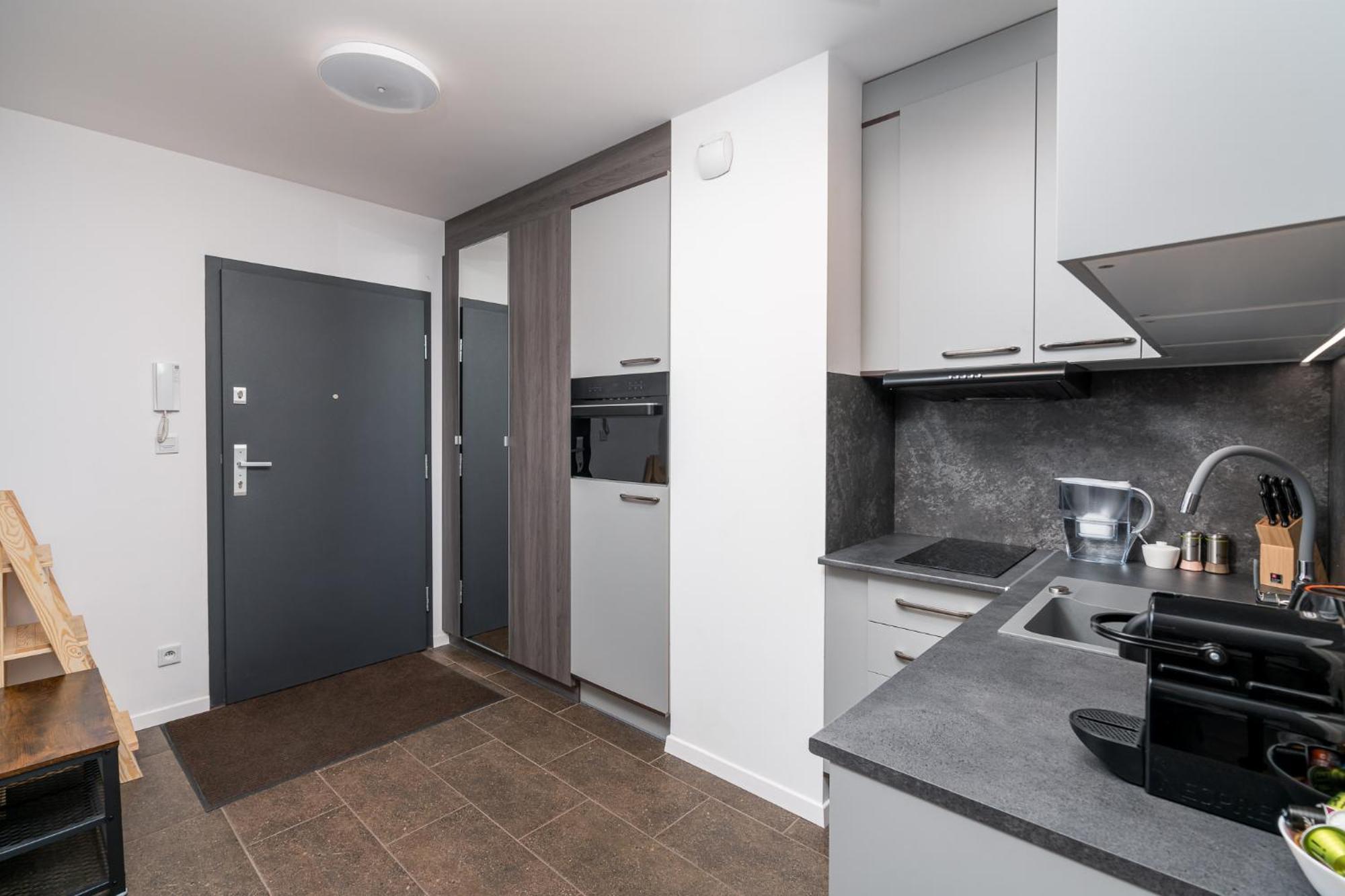Apartwro 3Th - Apartament Przy Dworcu Glownym Pkp, Balkon, Garaz, Rowery Breslavia Exterior foto